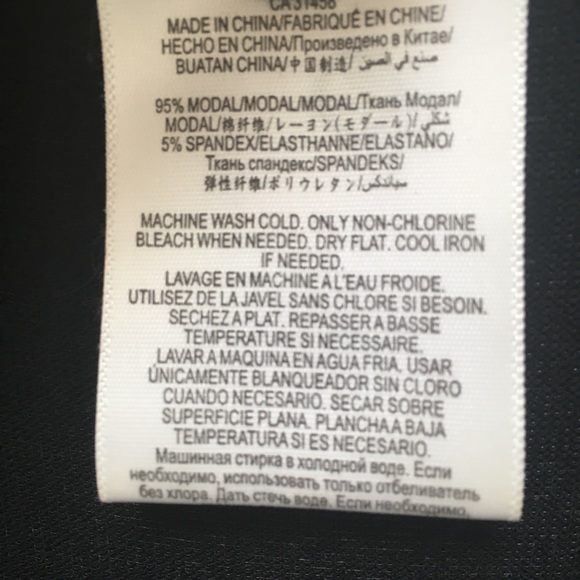 BCBGMaxAzria black dress with sleeve - Picture 4 of 7